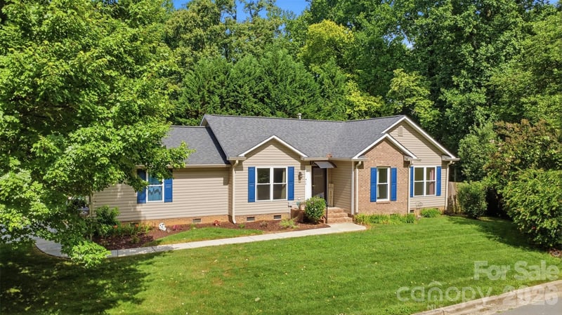 121 Oak St, Belmont, NC 28012