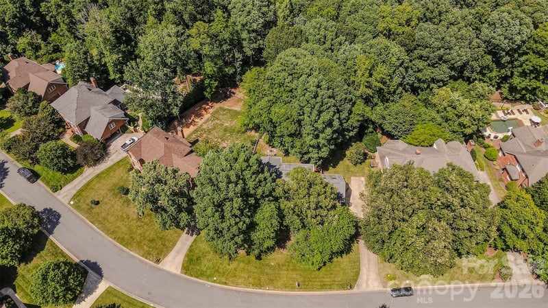 5910 Summerston Pl, Charlotte, NC 28277