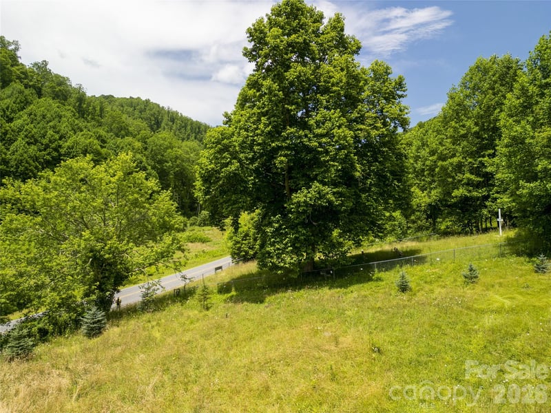 168 Smith Creek Rd, Mars Hill, NC 28754