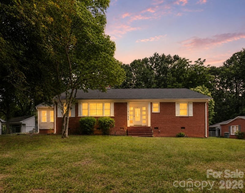 408 Elizabeth St, Gastonia, NC 28054