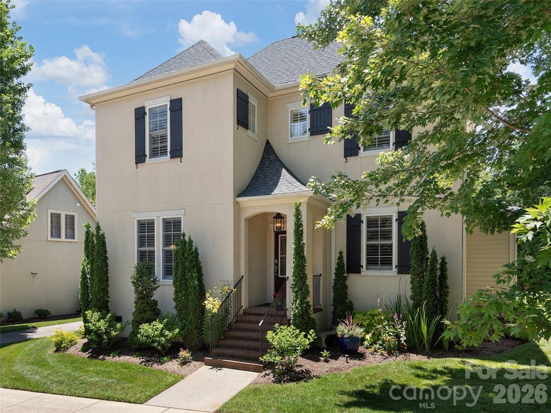 21 Dayflower Dr, Asheville, NC 28803