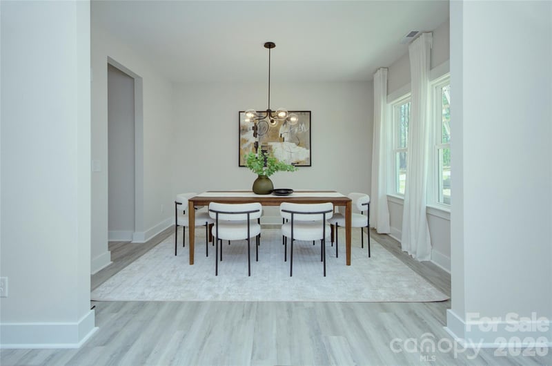 1033 Harrogate Dr, Bessemer City, NC 28016