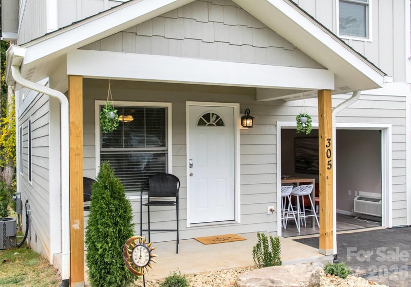 305 Jenna Clare Ln, Asheville, NC 28803