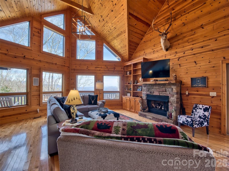 53 Kamama Trl, Maggie Valley, NC 28751
