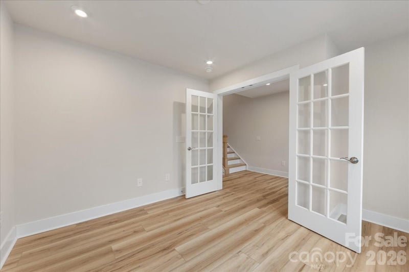 6008 Pivot Ct, Charlotte, NC 28205