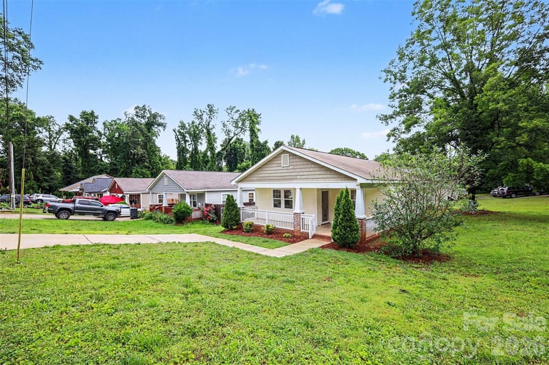 3608 Corbett St, Charlotte, NC 28208