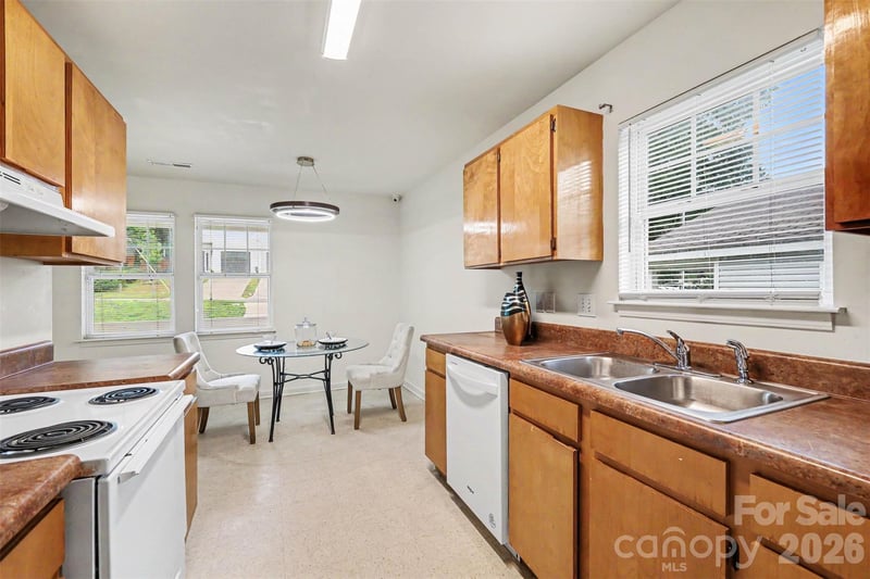 3608 Corbett St, Charlotte, NC 28208