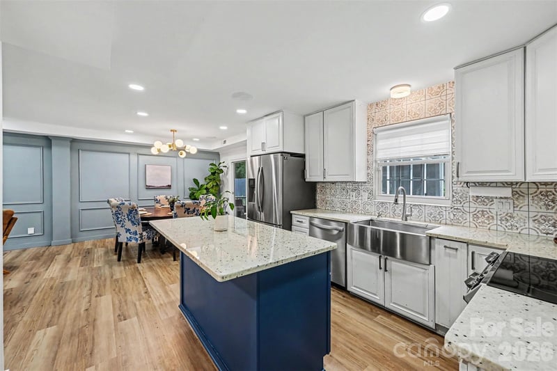 5821 Shadow Creek Rd, Charlotte, NC 28226