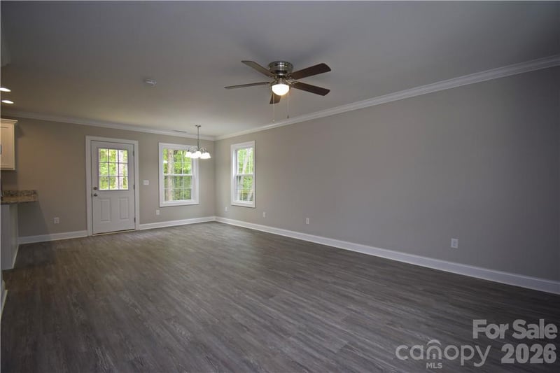 5110 Hanging Rock Ct, Hickory, NC 28601