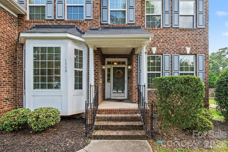 1008 Hawker Rd, Matthews, NC 28104