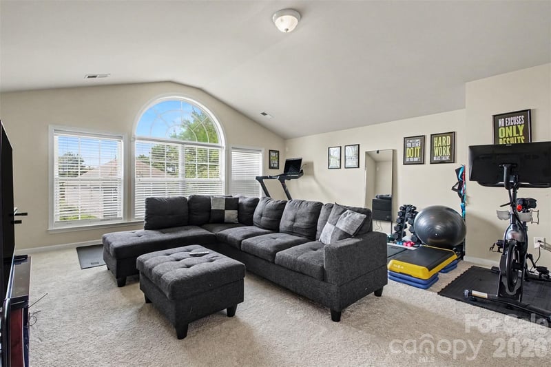 1008 Hawker Rd, Matthews, NC 28104