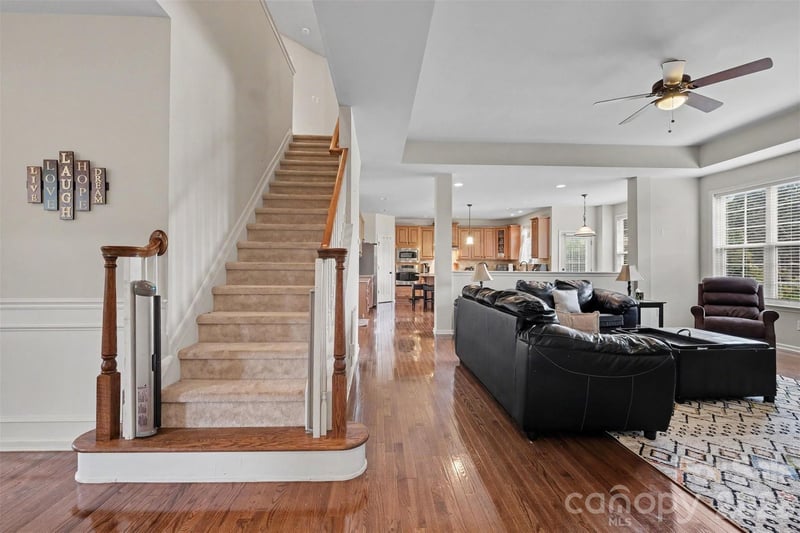 1008 Hawker Rd, Matthews, NC 28104