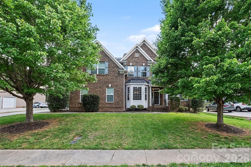 1008 Hawker Rd, Matthews, NC 28104