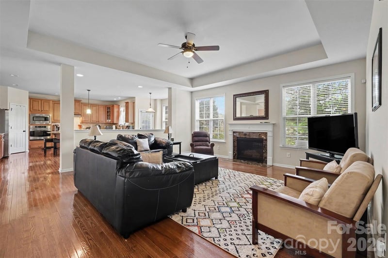 1008 Hawker Rd, Matthews, NC 28104