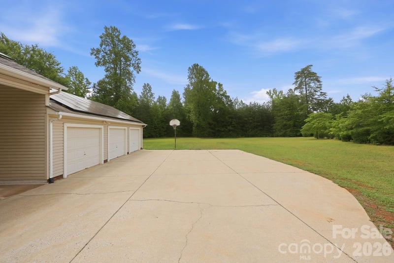 555 Brown Acres Rd, Salisbury, NC 28146