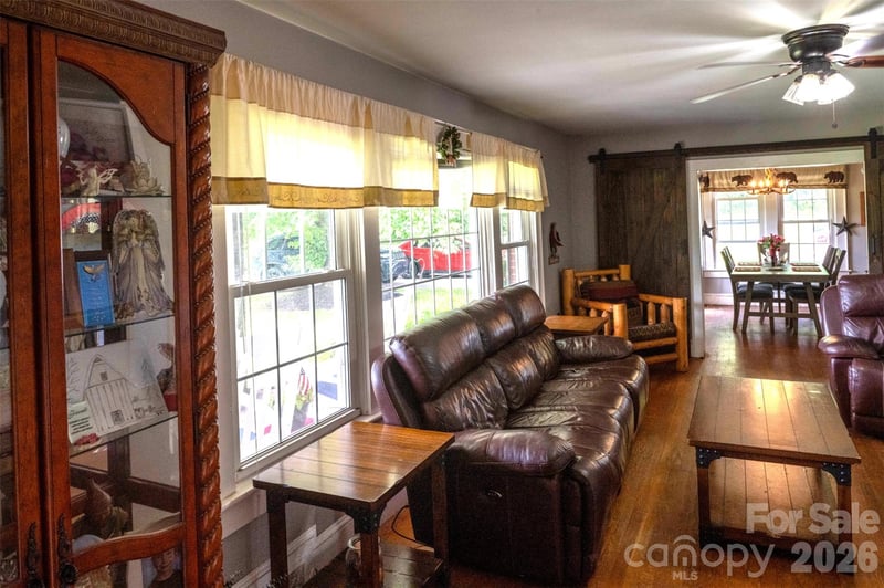 68 Hillside Terrace Dr #L-3, Waynesville, NC 28786