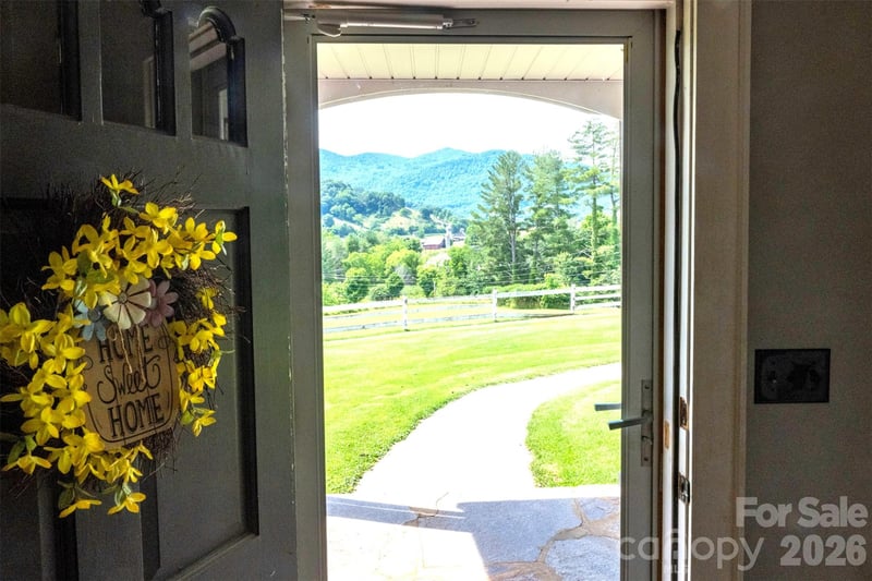 68 Hillside Terrace Dr #L-3, Waynesville, NC 28786
