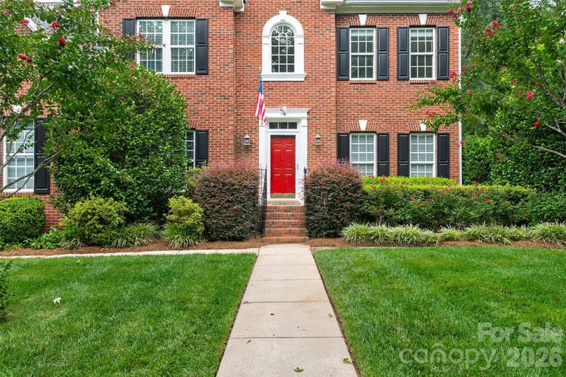 204 Whitegrove Dr, Fort Mill, SC 29715