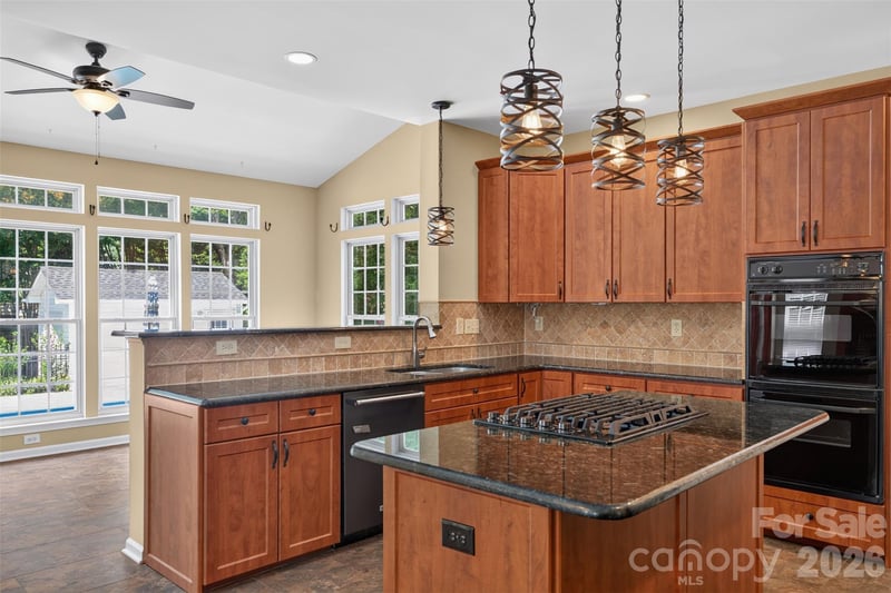 204 Whitegrove Dr, Fort Mill, SC 29715