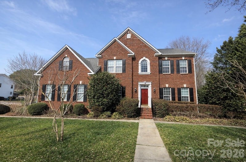 204 Whitegrove Dr, Fort Mill, SC 29715