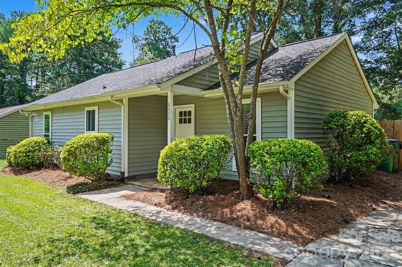 6008 Trysting Rd, Charlotte, NC 28227