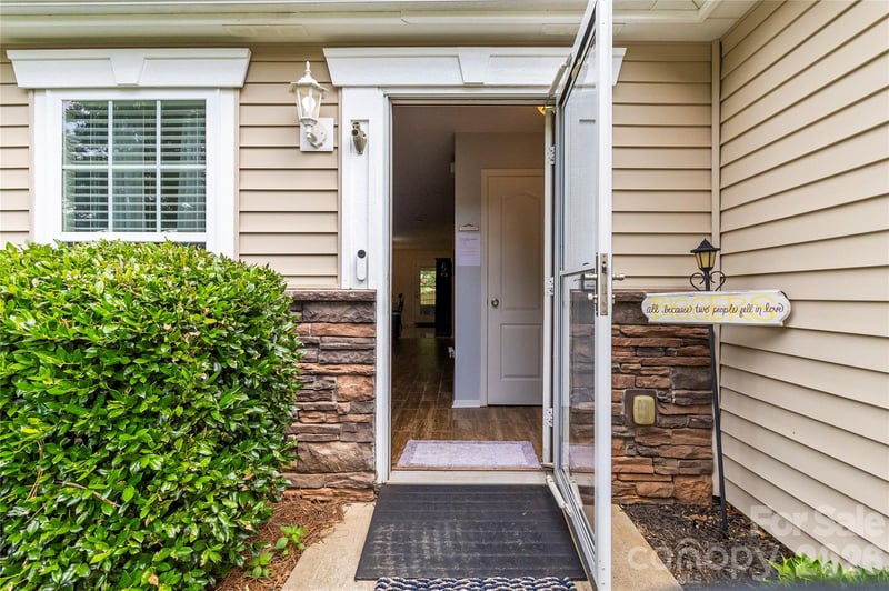 1143 Adirondak Dr, Gastonia, NC 28052