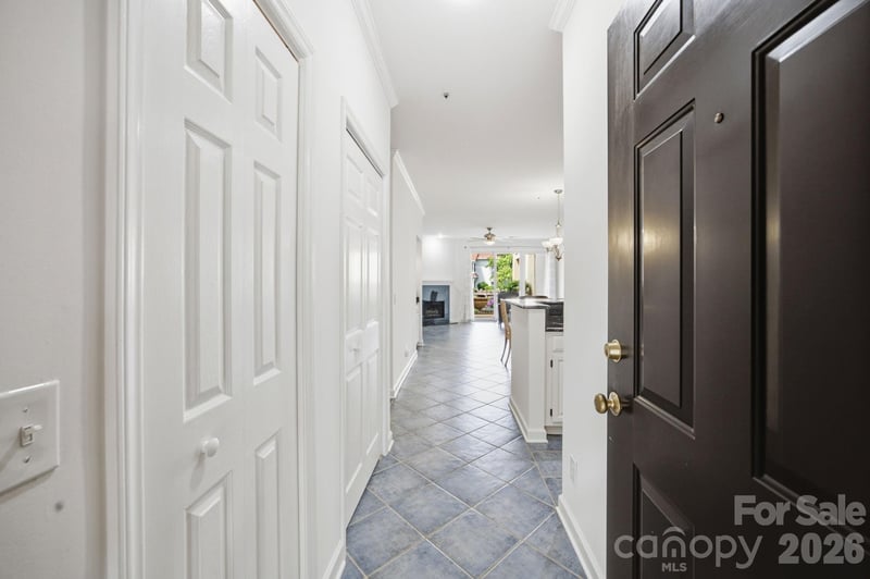 18009 Kings Point Dr, Cornelius, NC 28031