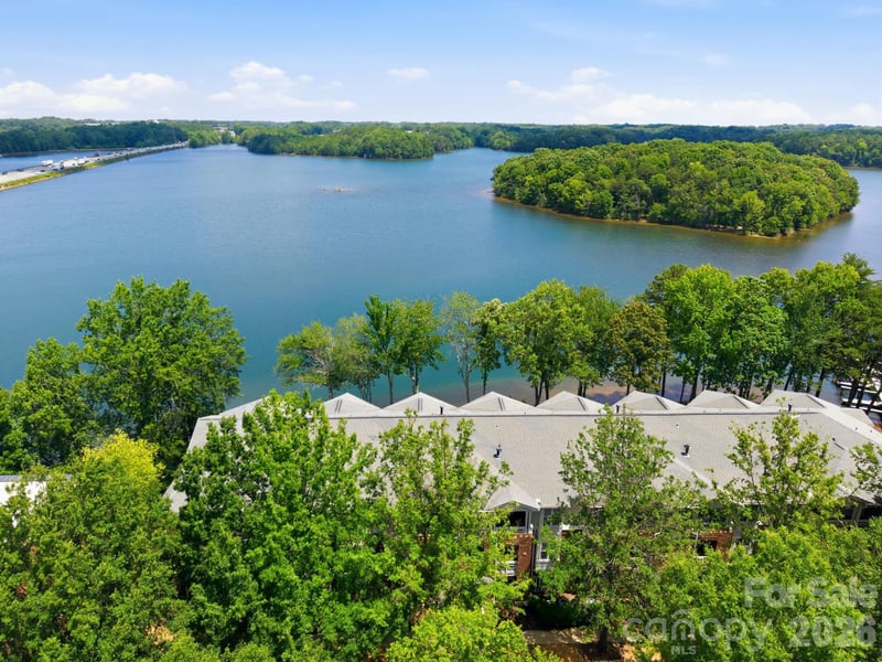 915 Northeast Dr #4, Davidson, NC 28036