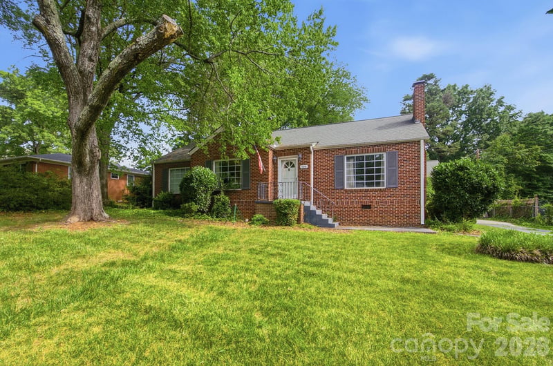 1616 Statesville Blvd, Salisbury, NC 28144