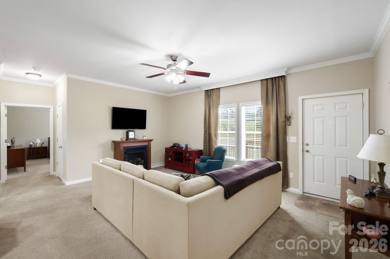 135 Herron Cove Rd, Weaverville, NC 28787