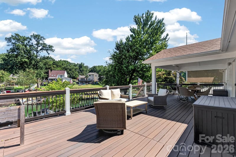 21200 Rio Oro Dr, Cornelius, NC 28031
