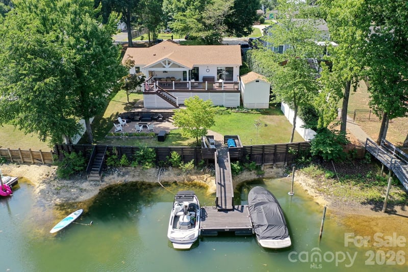 21200 Rio Oro Dr, Cornelius, NC 28031