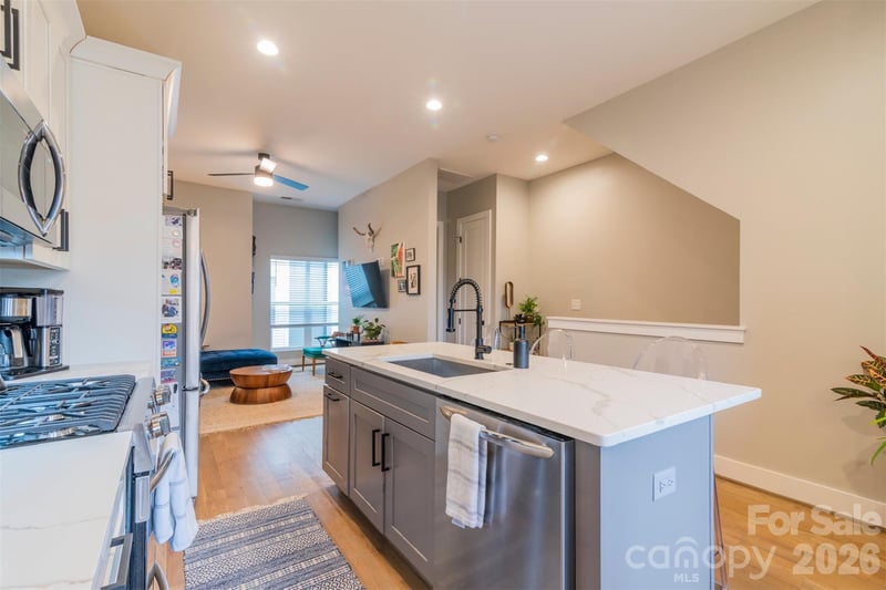 2012 Upstate Way, Charlotte, NC 28206