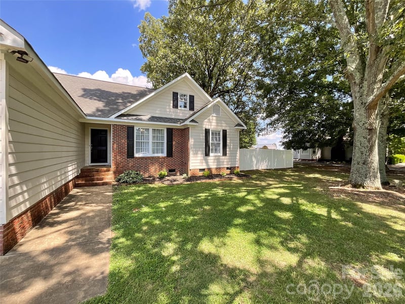 3914 Matthew Dr, Monroe, NC 28110