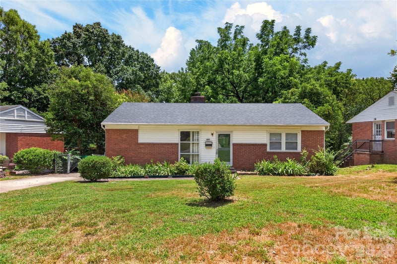 520 Inwood Dr, Charlotte, NC 28209