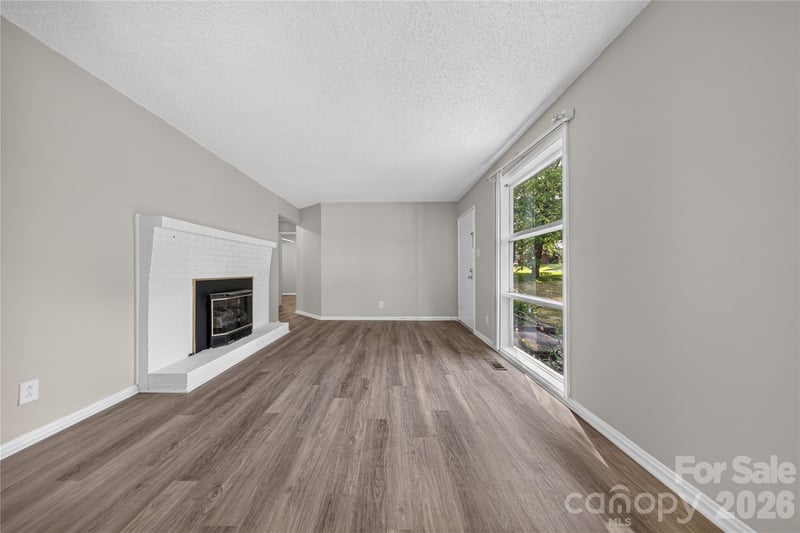 520 Inwood Dr, Charlotte, NC 28209