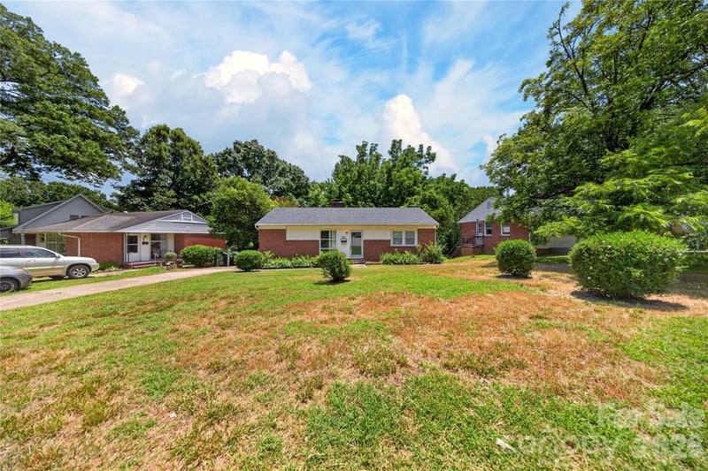 520 Inwood Dr, Charlotte, NC 28209