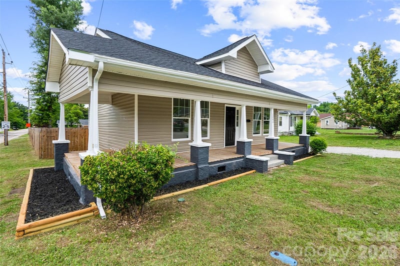 1242 Flint Hill St, Rock Hill, SC 29730