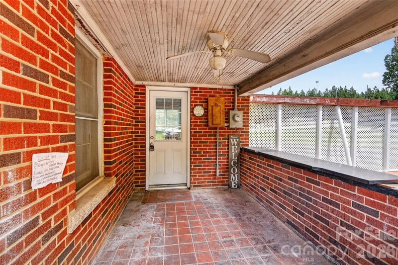 107 Carderwoody Rd, Statesville, NC 28625