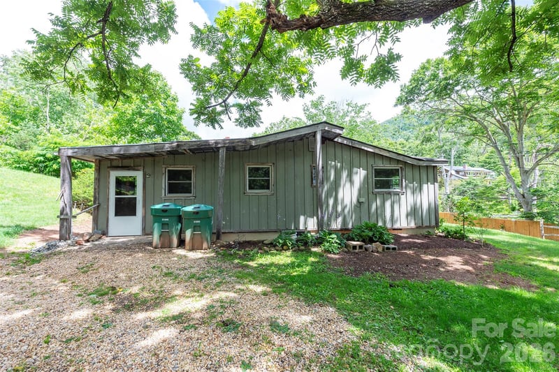 80 Webb Cove Rd, Asheville, NC 28804