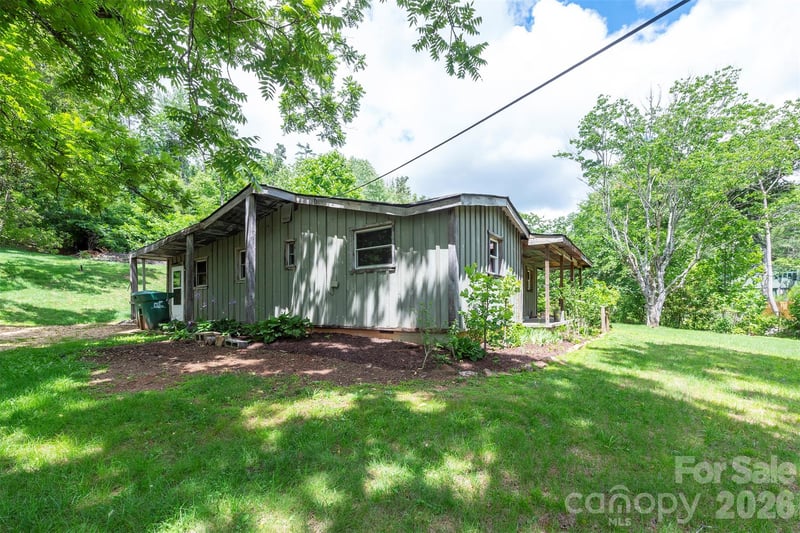 80 Webb Cove Rd, Asheville, NC 28804