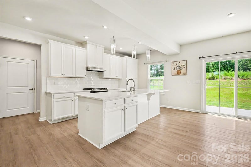 3030 Streamside Dr, Davidson, NC 28036