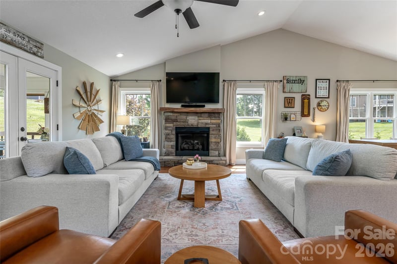 11 Ibbie Roberts Rd, Alexander, NC 28701