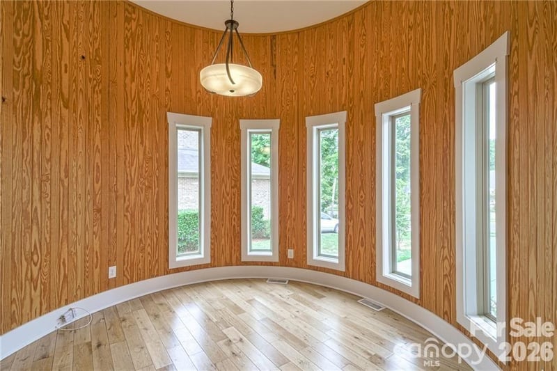 10136 Fairlea Dr, Charlotte, NC 28269