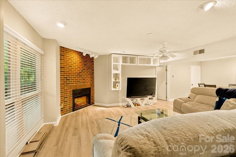 1608 Sharon Rd #47, Charlotte, NC 28210