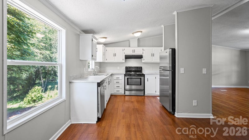 3532 4th Avenue Ln, Conover, NC 28613
