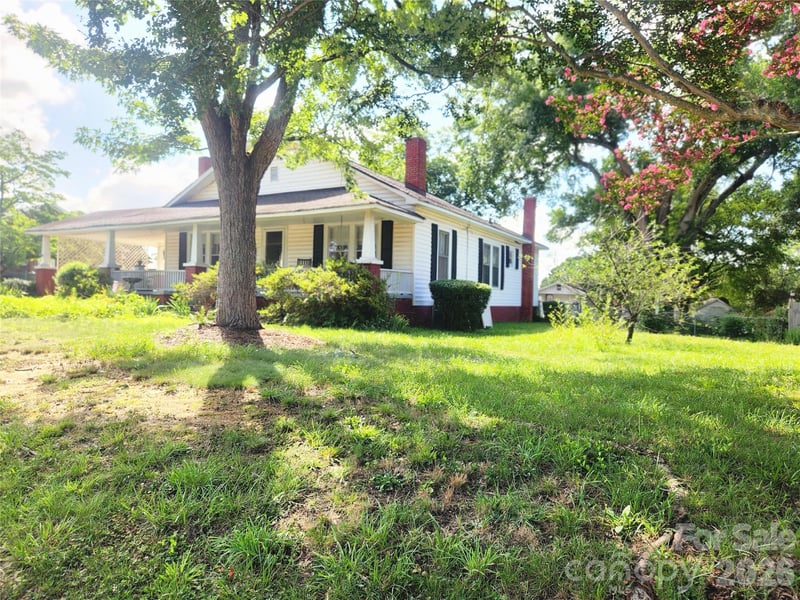 29 Brookwood Ave, Concord, NC 28025