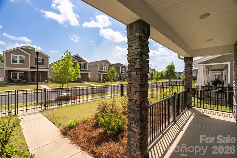 466 Cranford Dr, Pineville, NC 28134