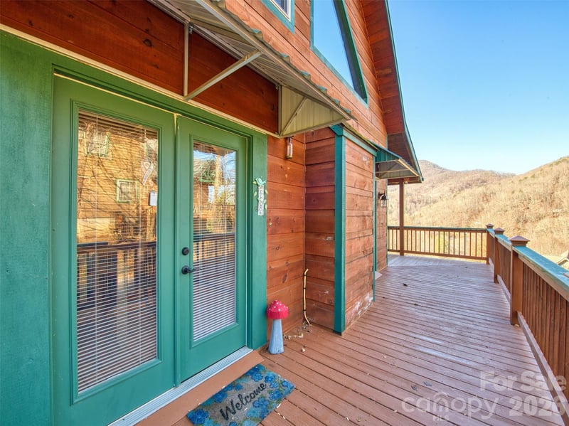 210 Tanner Trl, Waynesville, NC 28785