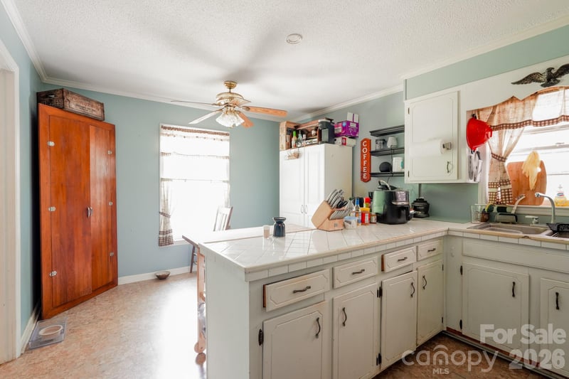 2718 Ridgewood Ln, Rock Hill, SC 29730